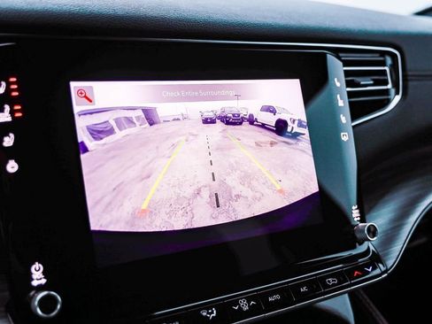 Certified 2024 Jeep Wagoneer L Series II w/ Flexible Seating Group image 25