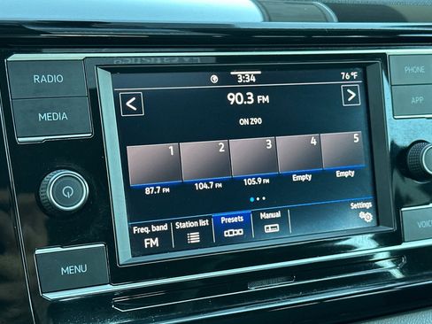 Used 2023 Volkswagen Taos S image 18