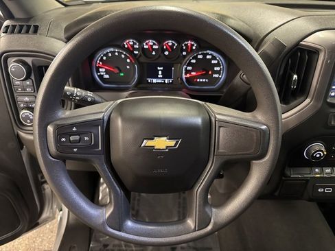 Used 2022 Chevrolet Silverado 1500 Custom image 12