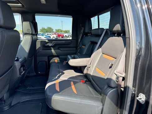 Used 2024 GMC Sierra 2500 AT4 w/ Technology Package AWD/4WD image 23