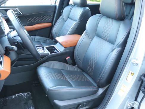 Used 2022 Mitsubishi Outlander SEL AWD/4WD image 5