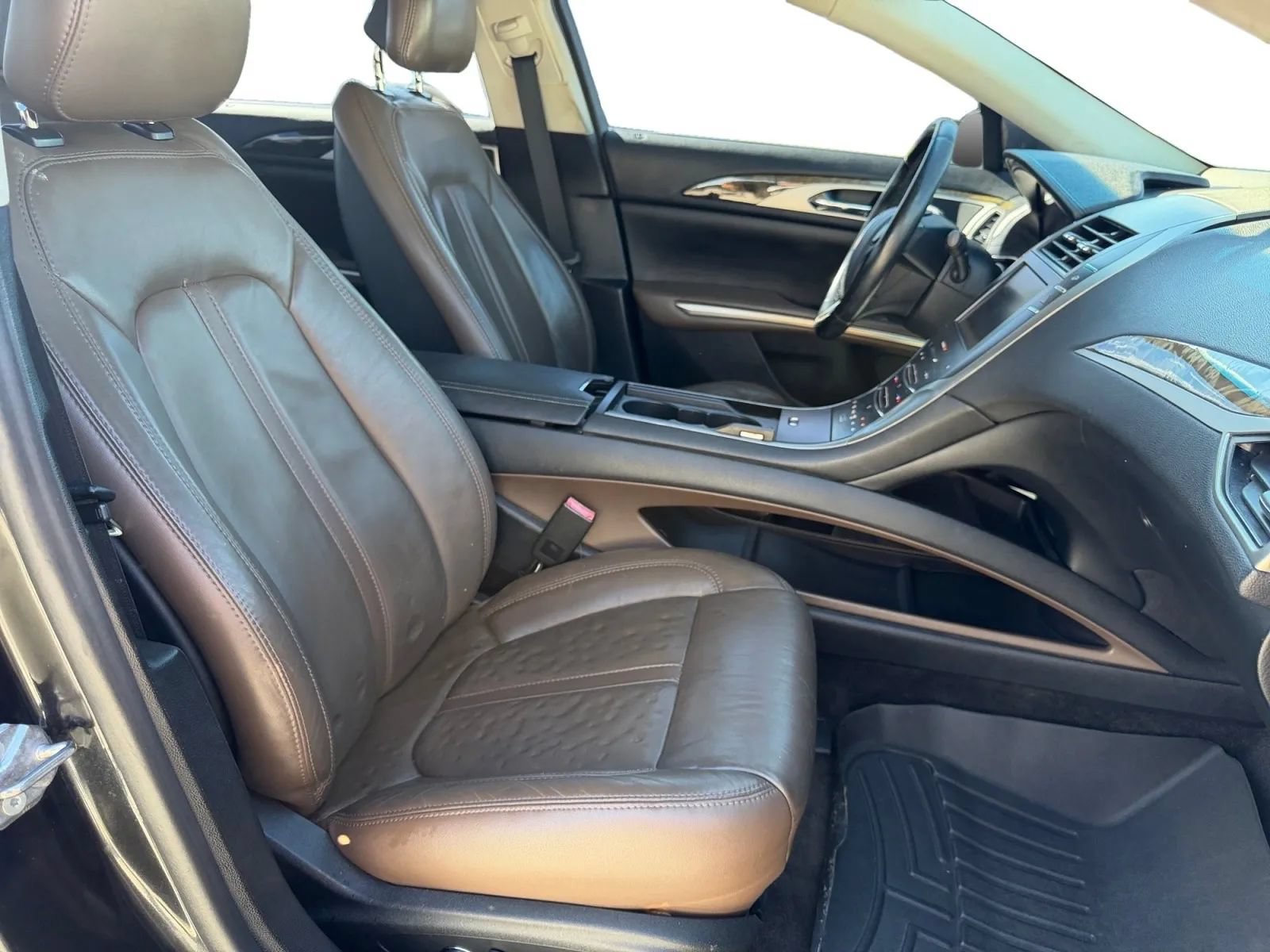 Used 2015 Lincoln MKZ Hybrid w/ Equipment Group 201A Select FWD image 16
