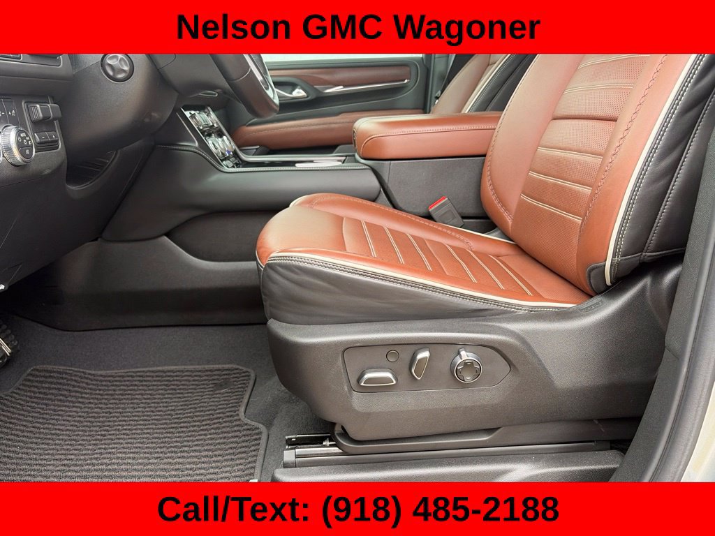 Used 2023 GMC Yukon Denali Ultimate AWD/4WD image 15