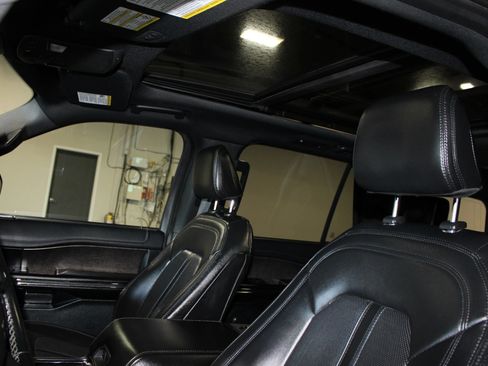 Used 2021 Ford Expedition Limited RWD image 29