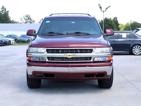 Used 2002 Chevrolet Tahoe LS w/ Traction Pkg RWD image 2
