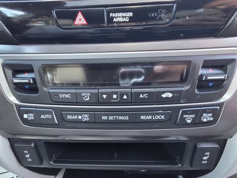 Used 2017 Honda Pilot EX-L image 29