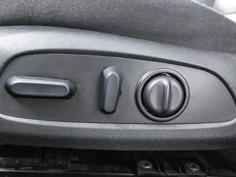 Used 2025 Chevrolet Malibu LT FWD image 7