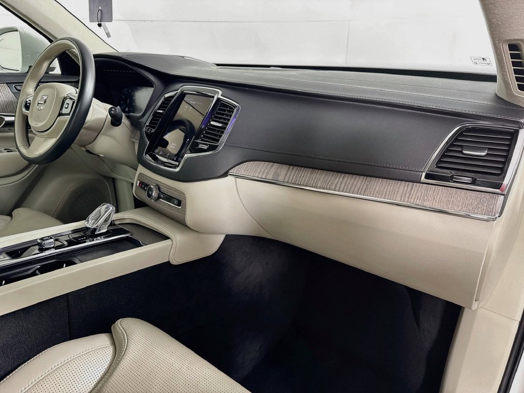 Used 2022 Volvo XC90 T8 Inscription AWD/4WD image 38