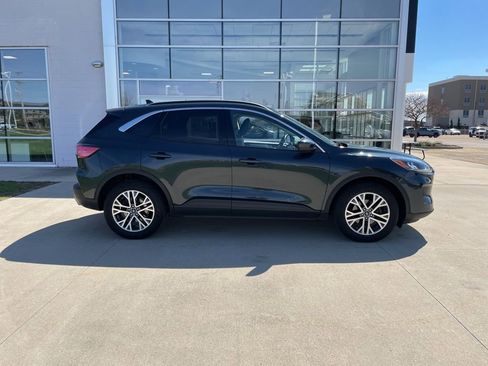 Used 2022 Ford Escape SEL w/ Technology Package AWD/4WD image 4