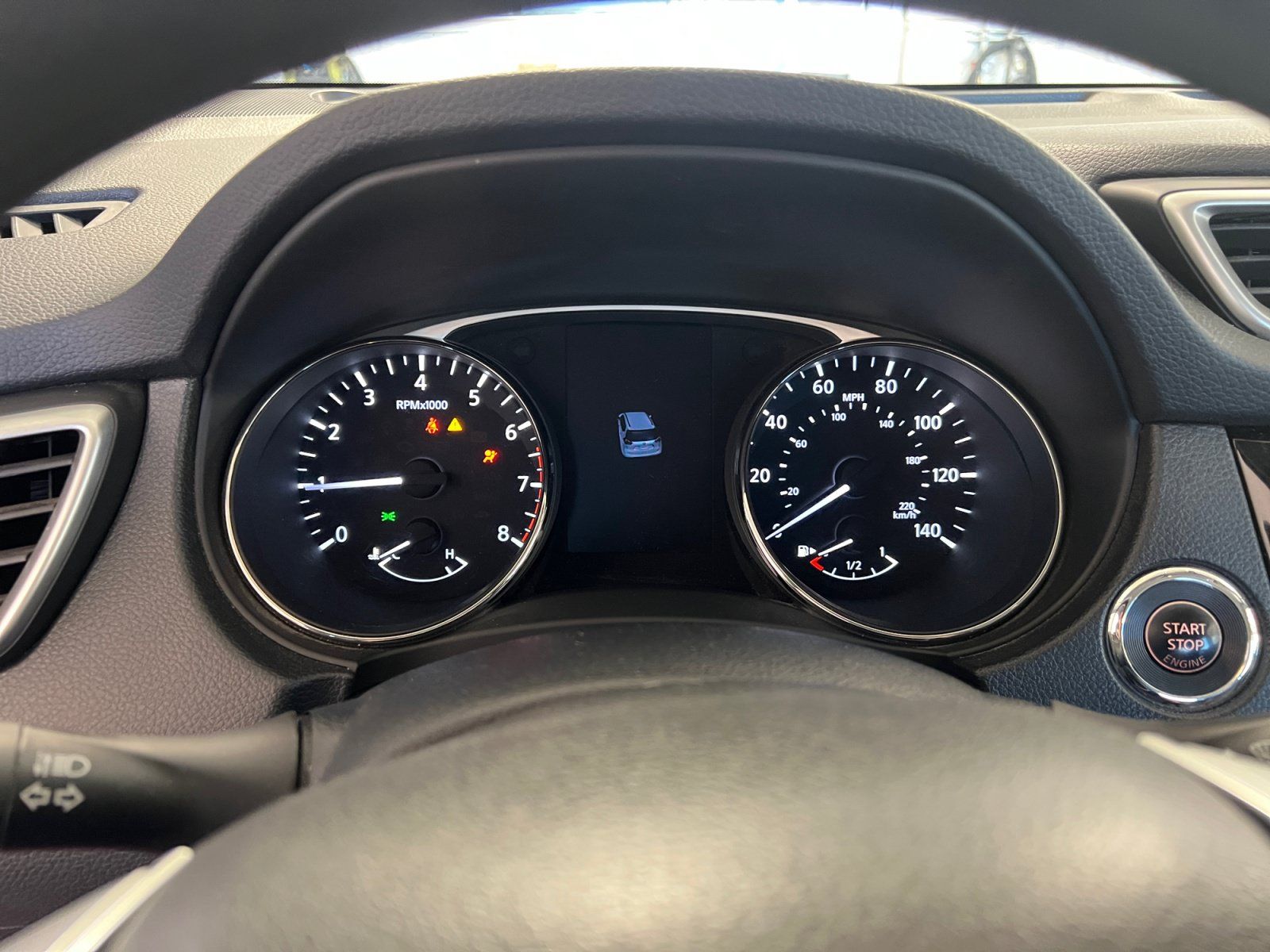 Used 2016 Nissan Rogue SV AWD/4WD image 15