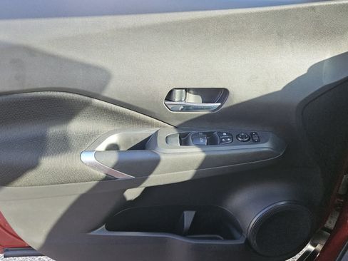 Used 2021 Nissan Kicks SV FWD image 16