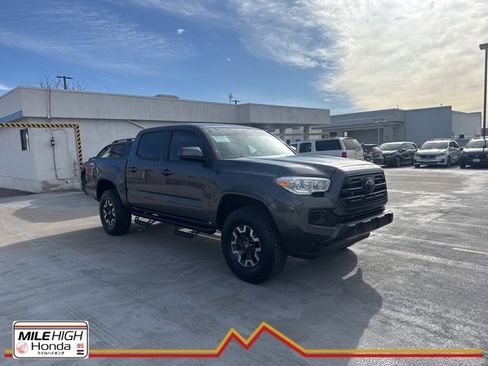 Used 2019 Toyota Tacoma SR image 1