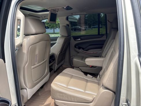 Used 2016 Chevrolet Suburban LTZ AWD/4WD image 15
