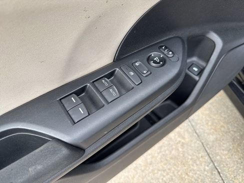 Used 2017 Honda Civic EX-T image 22