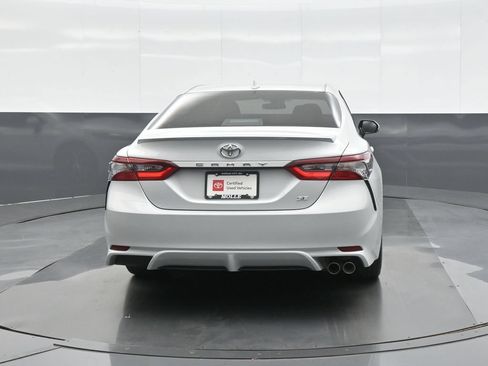 Used 2024 Toyota Camry SE FWD image 6