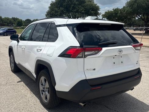 Used 2025 Toyota RAV4 LE AWD/4WD image 6