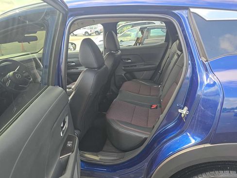 Used 2026 Nissan Kicks SR FWD image 7