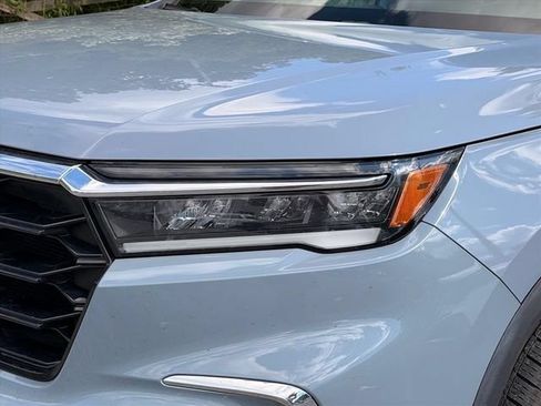 Used 2023 Honda Pilot Elite image 4