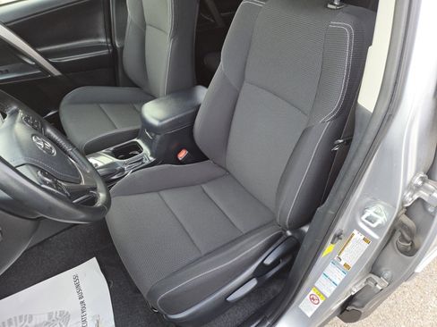 Used 2018 Toyota RAV4 XLE image 24