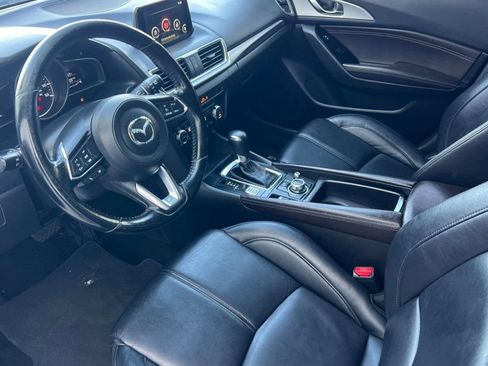Used 2017 MAZDA MAZDA3 Touring FWD image 7