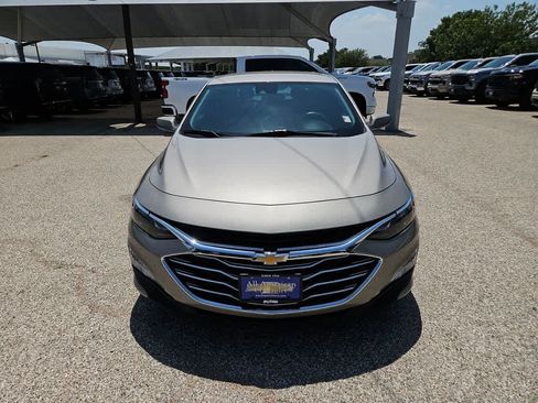 Used 2024 Chevrolet Malibu LT FWD image 3