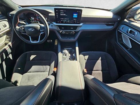 Used 2025 Ford Explorer ST image 16
