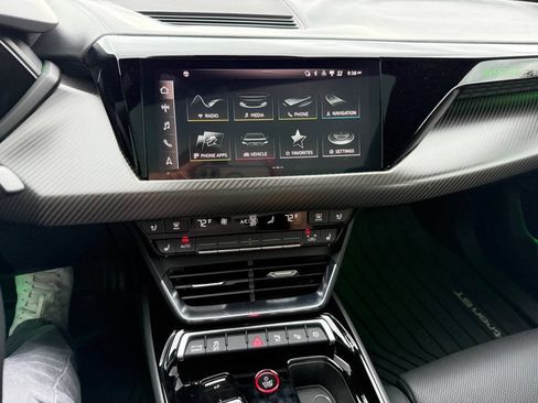 Used 2022 Audi e-tron GT Prestige w/ Prestige Package AWD/4WD image 22