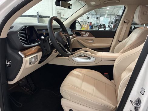 New 2026 Mercedes-Benz GLE 450e 4MATIC image 8