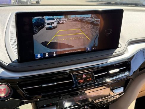 Used 2026 Acura MDX SH-AWD image 26