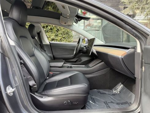 Used 2021 Tesla Model 3 Performance image 33