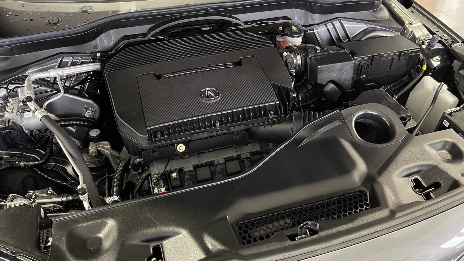 Used 2025 Acura MDX w/ Technology Package FWD image 21