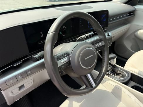 Certified 2025 Hyundai Kona SEL FWD image 10