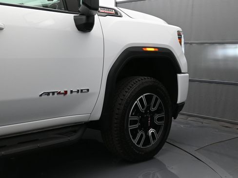 Used 2022 GMC Sierra 2500 AT4 w/ AT4 Preferred Package AWD/4WD image 47