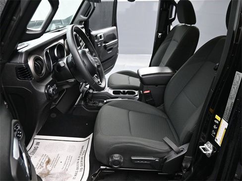 Used 2021 Jeep Wrangler Unlimited Sport image 12