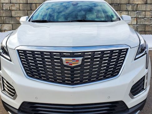 Certified 2023 Cadillac XT5 Premium Luxury w/ LPO, Floor Liner Package image 11