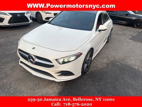Used 2022 Mercedes-Benz A 220 4MATIC w/ AMG Line image 1