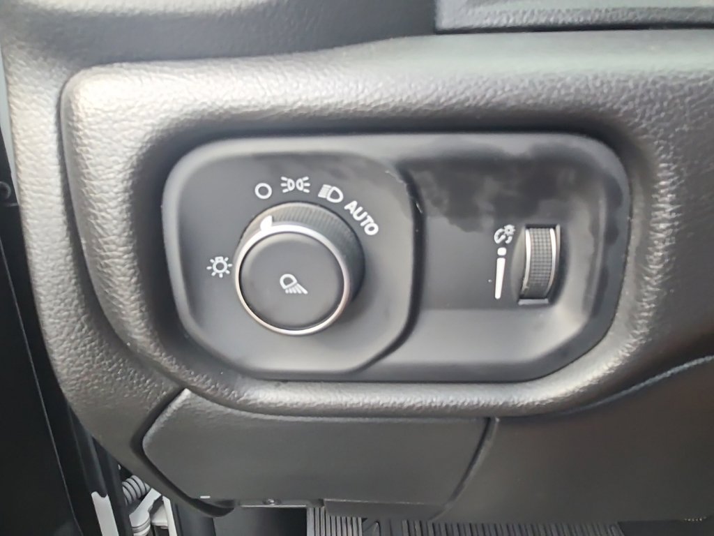 Used 2024 RAM 3500 Tradesman AWD/4WD image 39