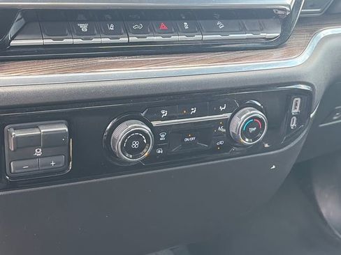 Used 2024 Chevrolet Silverado 2500 LT image 21