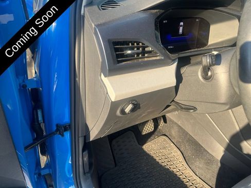 Used 2022 Volkswagen Taos SE FWD image 11