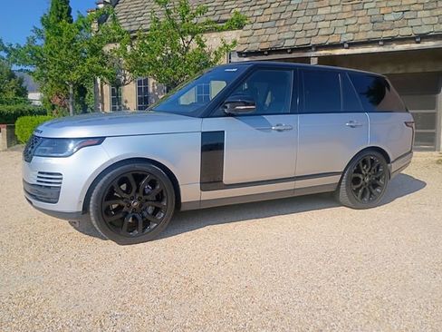 Used 2020 Land Rover Range Rover HSE image 5