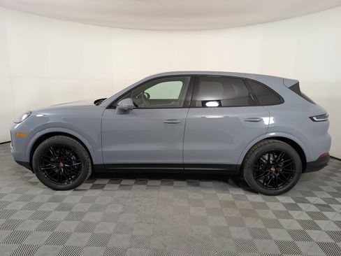 New 2026 Porsche Cayenne image 2