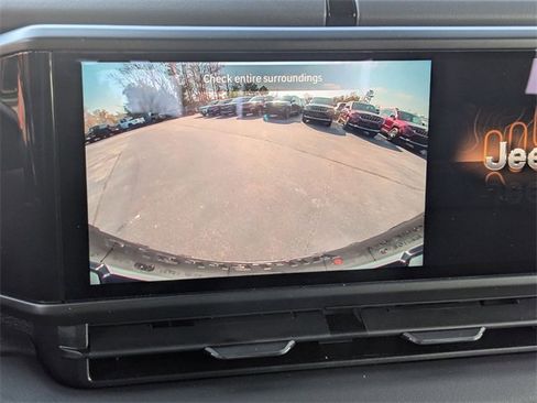 New 2025 Jeep Wrangler Unlimited Rubicon image 21