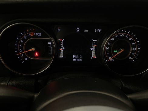 Used 2020 Jeep Wrangler Unlimited Sahara AWD/4WD image 21