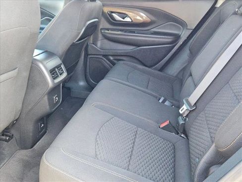 Used 2021 GMC Terrain SLE w/ Driver Convenience Package image 19