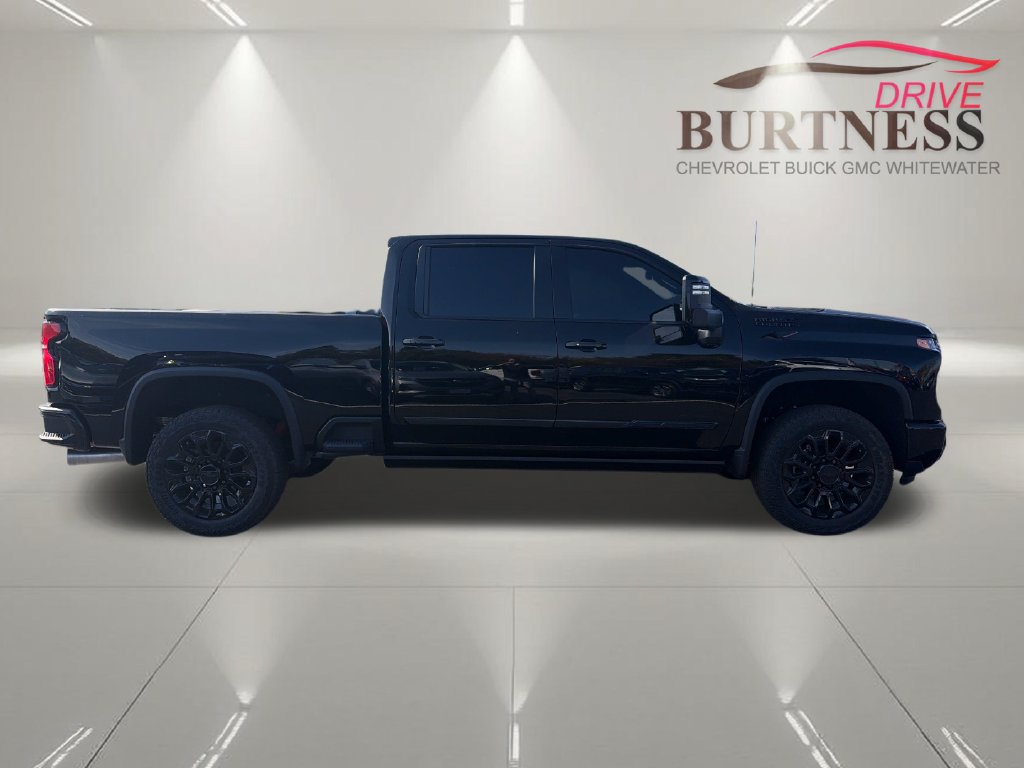Used 2025 Chevrolet Silverado 2500 High Country w/ Midnight Edition AWD/4WD image 9