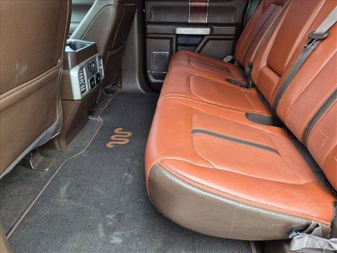 Used 2019 Ford F150 King Ranch w/ Equipment Group 601A Luxury AWD/4WD image 17