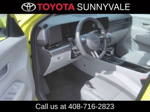 Used 2025 Hyundai Kona SEL image 4
