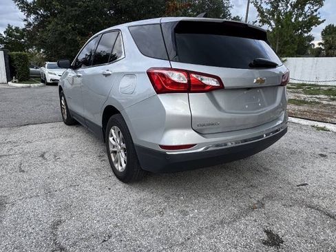 Used 2019 Chevrolet Equinox LT w/ Driver Convenience Package AWD/4WD image 3