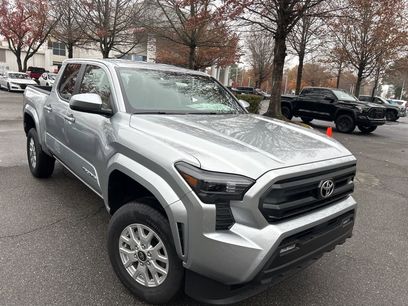 New 2025 Toyota Tacoma SR5