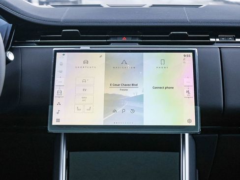 New 2025 Land Rover Range Rover SE AWD/4WD image 24